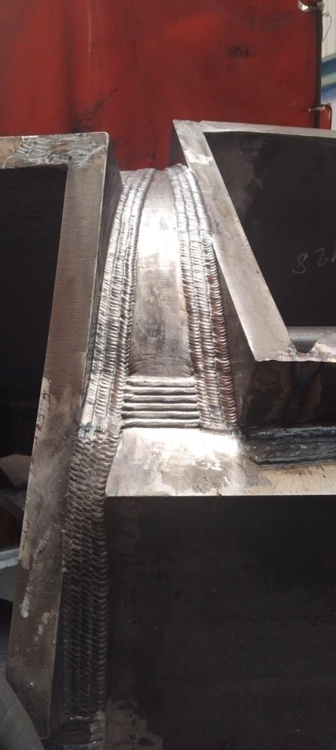 Home Dettaglio di una giunzione saldata su elementi metallici
